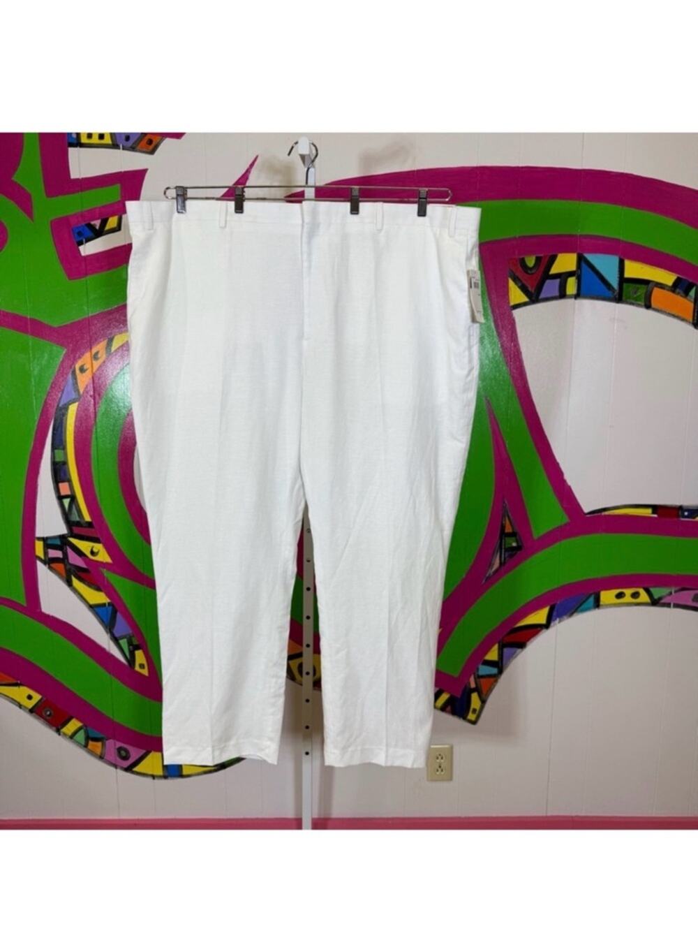 NWT, CubaVera White Linen Blend Pants. Size 54x32. Flat front